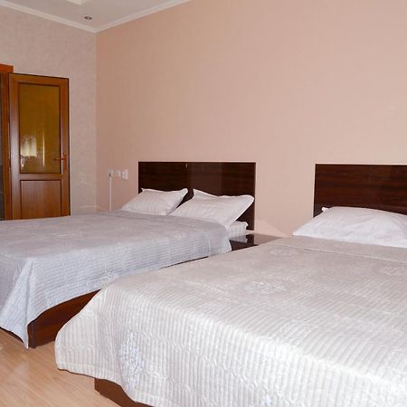 أوش Astoria B&B المظهر الخارجي الصورة