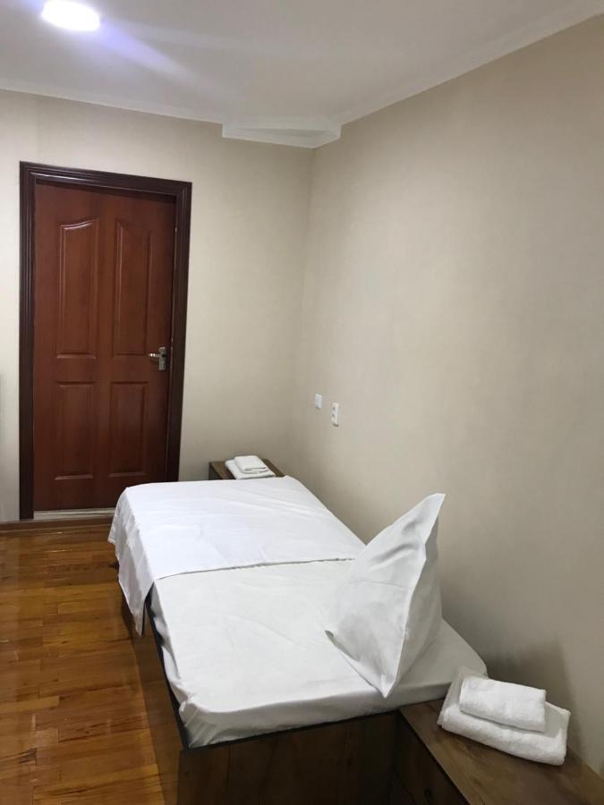 أوش Astoria B&B المظهر الخارجي الصورة
