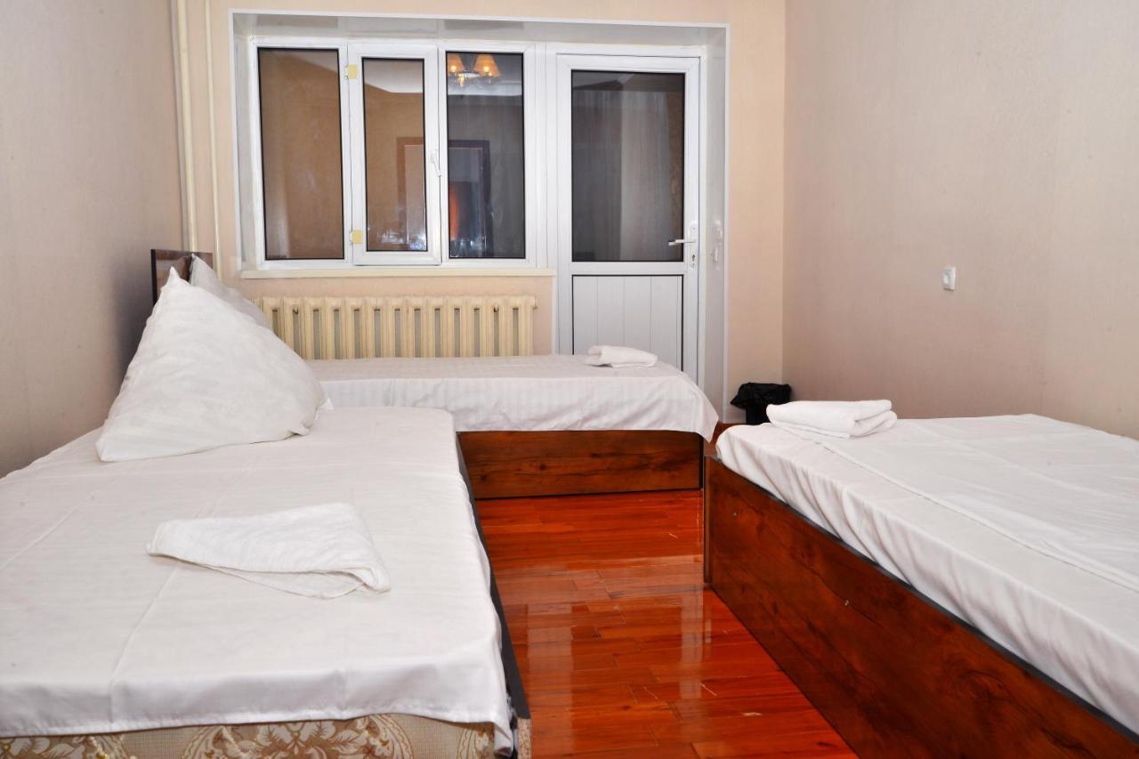 أوش Astoria B&B المظهر الخارجي الصورة