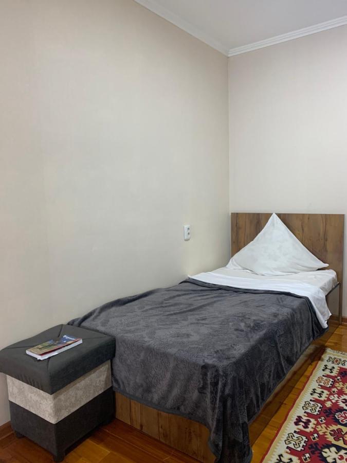 أوش Astoria B&B المظهر الخارجي الصورة